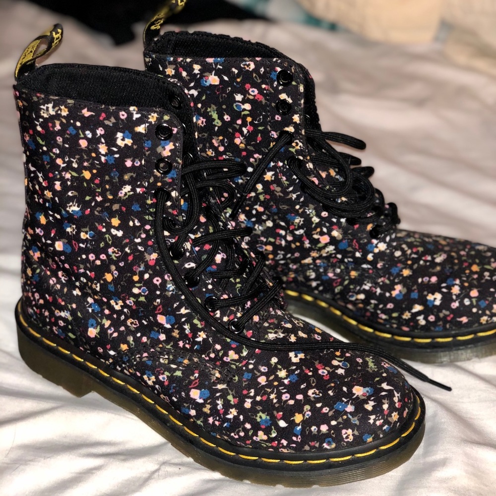 **New Dr.martins**worn twice